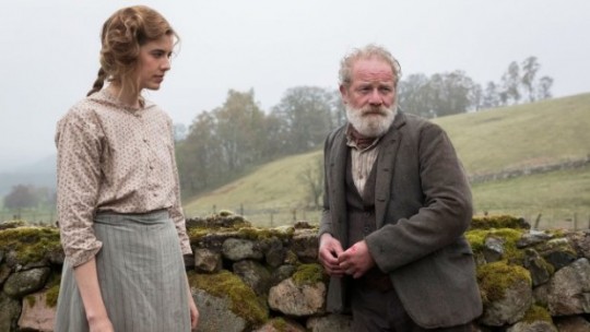 SUNSET SONG: premières images du nouveau Terence Davies avec Agyness Deyn