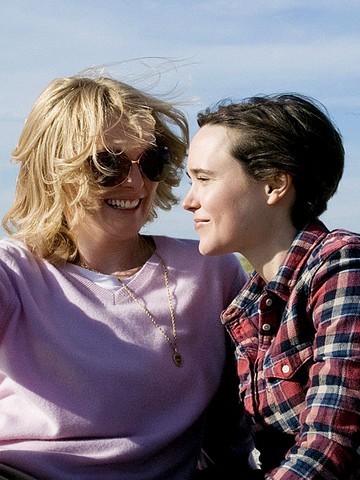 FREEHELD: première image du drame avec Julianne Moore et Ellen Page en couple