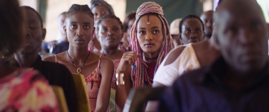 RAFIKI: 1res images du film kenyan censuré mais sélectionné à Cannes