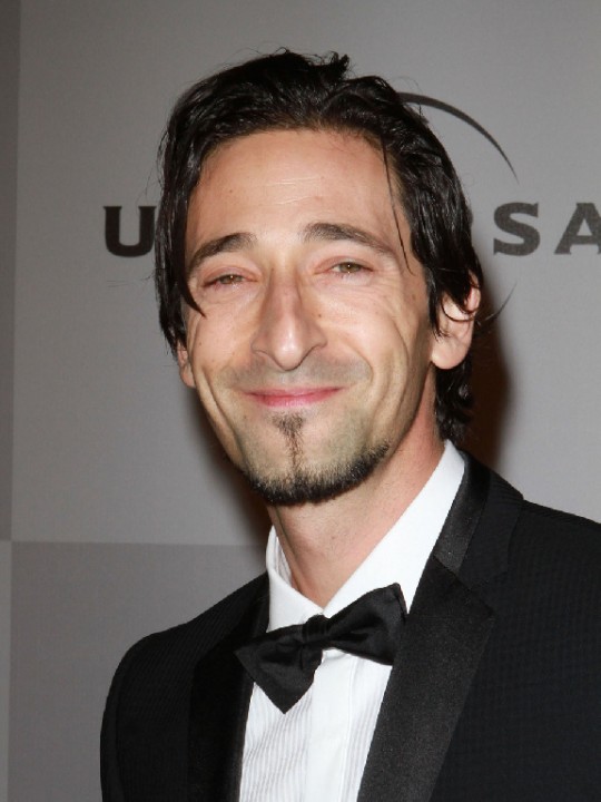 DRAGON BLADE: Jackie Chan, John Cusack et Adrien Brody se bastonnent