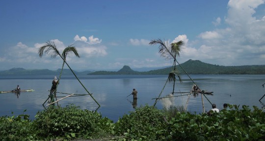 TOWN IN A LAKE: premières images d'un mystère philippin