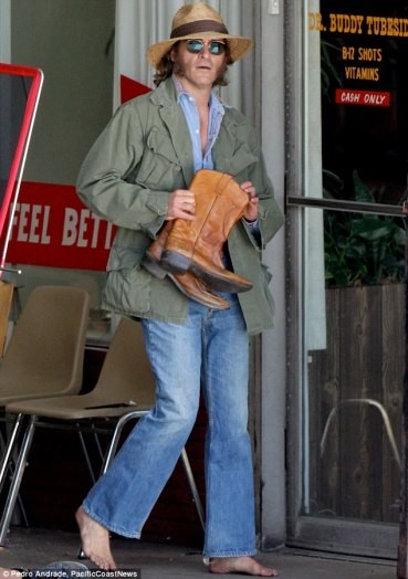 INHERENT VICE: premières photos de tournage funky du nouveau Paul Thomas Anderson
