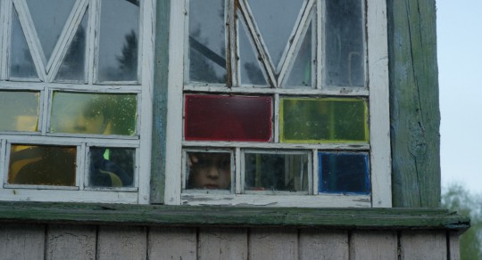 BREATHING INTO MARBLE: 1res images d'une découverte lituanienne sélectionnée à Karlovy Vary