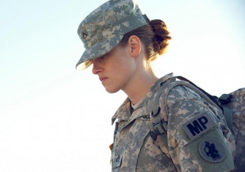 CAMP X-RAY: des images de Kristen Stewart à Guantanamo