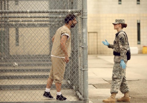 CAMP X-RAY: des images de Kristen Stewart à Guantanamo