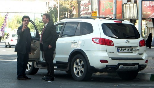 TAXI: premières images du nouveau Jafar Panahi en compétition à la Berlinale