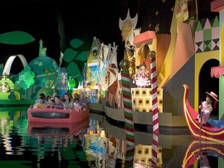 IT'S A SMALL WORLD: un film adapté de l'attraction Disney ?