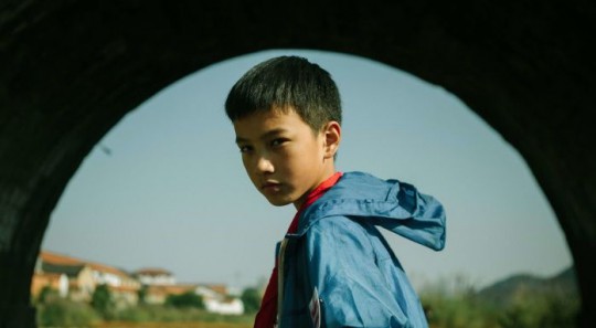 SUBURBAN BIRDS: 1res images d'une découverte chinoise sélectionnée à Locarno