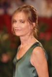 SOUVENIR : Isabelle Huppert en candidate de l'Eurovision