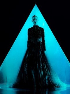 THE NEON DEMON: une intriguante nouvelle image pour le film d'horreur signé Nicolas Winding Refn