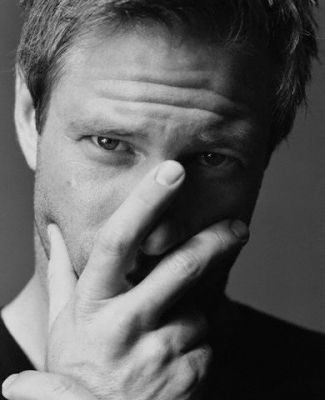 Aaron Eckhart