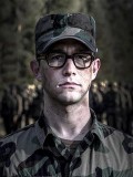 SNOWDEN: première image de Joseph Gordon-Levitt dans le prochain Oliver Stone