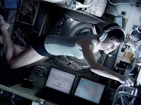 GRAVITY: première image de Sandra Bullock dans le film de SF d'Alfonso Cuaron